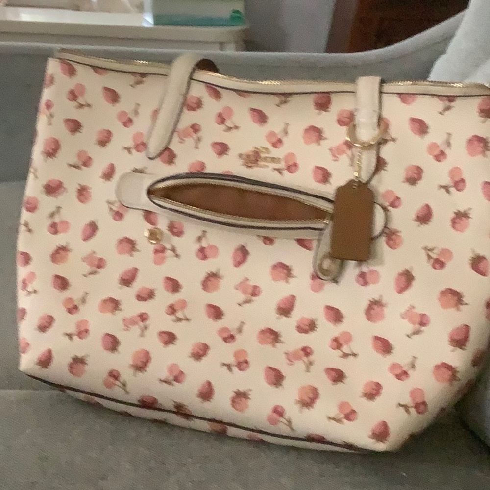 Shoulder bag